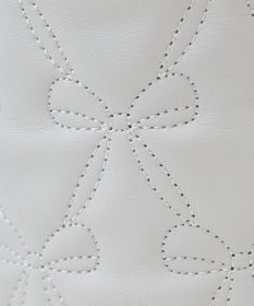 Maison de FLEUR EC限定リボンキルティングキューブバッグ