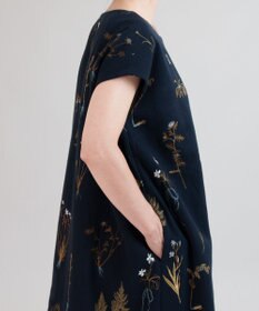 muuc ボタニカル刺繍のワンピースドレス