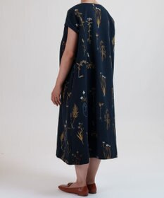 muuc ボタニカル刺繍のワンピースドレス