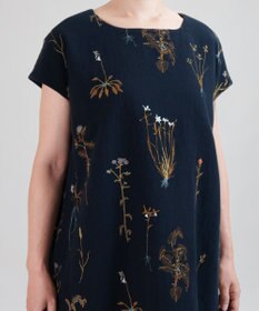 muuc ボタニカル刺繍のワンピースドレス
