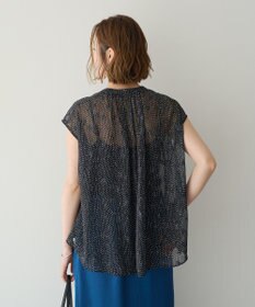 YECCA VECCA シアードット柄ブラウス