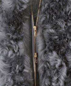 BEIGE， DANDEL / ミドル丈ムートンコート