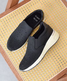 Bridget Birkin 【Round About】ラインストーンアクセントスリッポンスニーカー