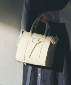 YECCA VECCA 2wayベルトデザインハンドバッグ