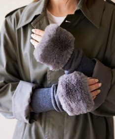ORuKuBET  フェイクファー付きフィンガーレスグローブ(WOMEN)