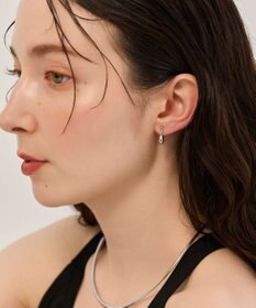 Phoebe 〈金属アレルギー対応/痛くないシリーズ〉スイングドロップライトフィットイヤリング　シルバー/ニッケルフリー