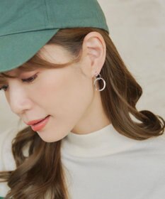 Tiaclasse ダブルリングピアス