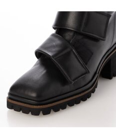 MODE ET JACOMO <D'ICI>スクエアトゥベルトデザインショートブーツ