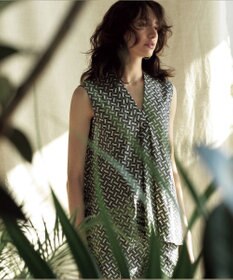 23区 S 【R(アール)】ジオメトリックプリント ワイドパンツ