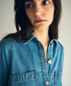 GRACE CONTINENTAL バックタックデニムシャツ