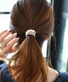 Phoebe パールラインコンビヘアブレス グレー