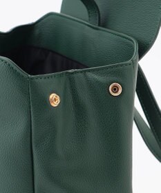 LA BAGAGERIE フロント金具デイリーリュック