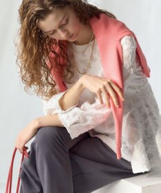 23区 【先行予約】ボタニカル カットジャガード ペプラムブラウス