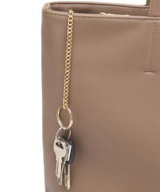 style code 【MERCURYDUO/マーキュリーデュオ】レニス　チャーム付きシンプルラージトートバッグ