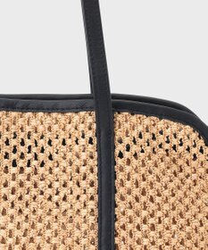 GRACE CONTINENTAL ORSETTOスクエアーバッグ