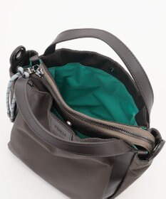 Y'SACCS 【大人のおしゃれ手帖10月号掲載】市川実和子×Y'SACCS　ナイロンすっきりミニマムトート