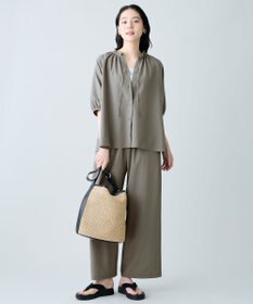 ANY 楽映えフリルネックブラウス（セットアップ着用可）