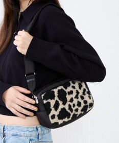 LeSportsac PUFFY CUBE CROSSBODY/カウシェルパ