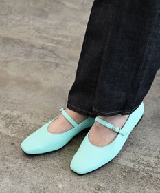 Pointer 日本製 本革ストラップ付きパンプス