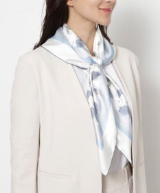 MOONBAT FURLA(フルラ)シルクツイル 水彩フラワー スカーフ 88cm×88cm