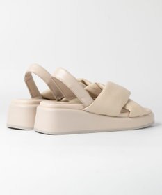 BONTRE 【BONTRE/ボントレ】パフィーストラップサンダル/40352-US