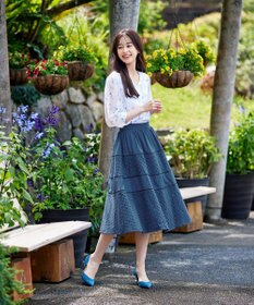 Tiaclasse 幅広く活躍が期待できるレース切替スカート