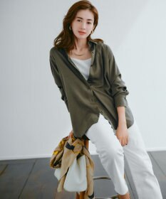 新品タグ付き【美品】23区　スエーディーサテンシャツ　完売品 23区(ニジュウサンク)の【見上愛さん着用/Oggi10月号掲載/洗える】ス