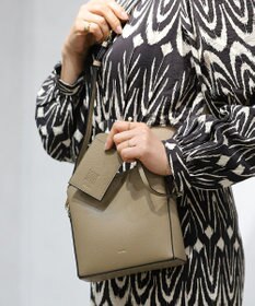 style code 【PADMA/パドマ】リアルレザー　アオリポケットミニショルダーバッグ　カードケース付