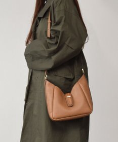 INTER-CHAUSSURES 【LORISTELLA】シュリンクレザーホーボーバッグ