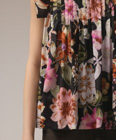 GRACE CONTINENTAL フラワープリントタックブラウス