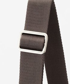 Y'SACCS ハーフムーンボディショルダーバッグ