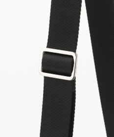 Y'SACCS ストリームラインポシェット