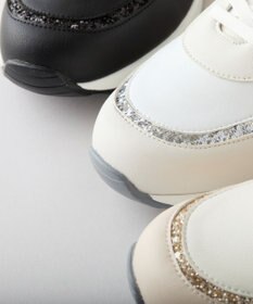 Dominic3 ヒールアップ グリッタートリム サイドジップスニーカー