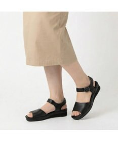 ing <ing>【WEB限定】【サスティナブル】ウエッジヒールレザーサンダル