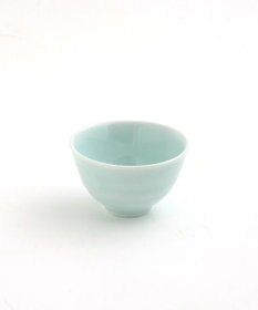 たち吉 【たち吉】青白磁片口酒器〈注器1個・ぐい呑2個〉波佐見焼