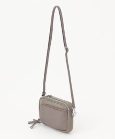 Y'SACCS ナイロン×リサイクルレザー　コンビマルチポシェット