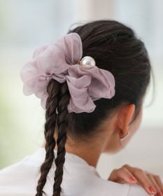 Green Parks ・ＨＡＬＦ　ＴＩＭＥ　大粒パール付きヘアシュシュ