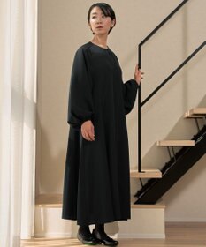 muuc ブラックフォーマルドレス〈礼服・ 喪服・日本製・オールシーズン〉〈上品なAライン・袖口ゴム・体型カバー・美しい落ち感〉〈冠婚葬祭・卒入学・日常着・前開き羽織り〉