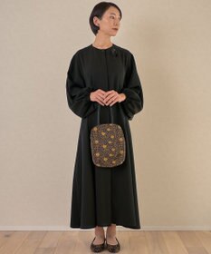 muuc ブラックフォーマルドレス〈礼服・ 喪服・日本製・オールシーズン〉〈上品なAライン・袖口ゴム・体型カバー・美しい落ち感〉〈冠婚葬祭・卒入学・日常着・前開き羽織り〉