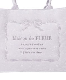 Maison de FLEUR ブルーマニアリボンフレーム刺繍スクエアトート