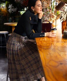 組曲 L 【WEB限定】ELENAオフショル風 ニットプルオーバー