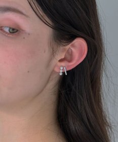 Phoebe 【痛くないシリーズ/金属アレルギー対応】ダブルデコレイトパールライトフィットイヤリング　シルバー