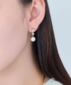 Phoebe 【痛くないシリーズ/金属アレルギー対応】ルナドロップパールライトフィットイヤリング　ゴールド