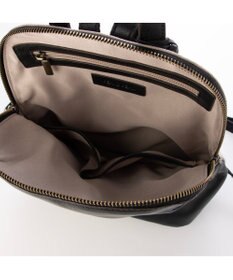 UNBILLION アトランタ ATLANTA / やぎ革軽量スマートリュック