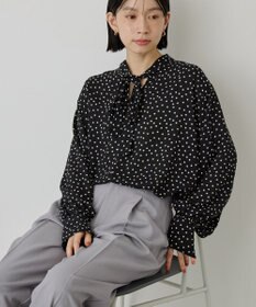 AMERICAN HOLIC 【イージーケア】ドット柄ボウタイブラウス