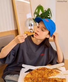 AMERICAN HOLIC Pizza Planet Tシャツ