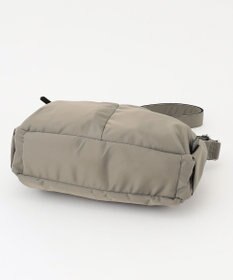 Y'SACCS トリプルポケットベーシックショルダー