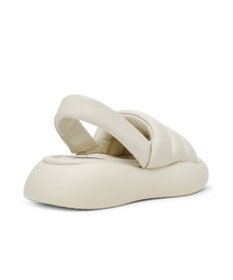 STEVE MADDEN HEADWAY バックストラップ厚底パフィーサンダル