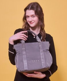 TOCCA 【WEB＆一部店舗限定・環境にやさしい素材】SANA SIDEPOCKET TOTE トートバッグ