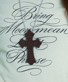 WEGO 【ユニセックス着用ITEM】MPUエンボスロゴクロスネックレス